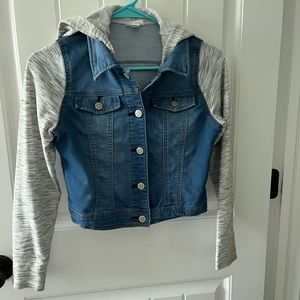 Cat & Jack Girls Jean jacket sweatshirt size L (10/12)